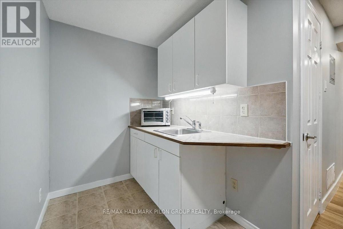 84 EASTPARK DRIVE Image 22