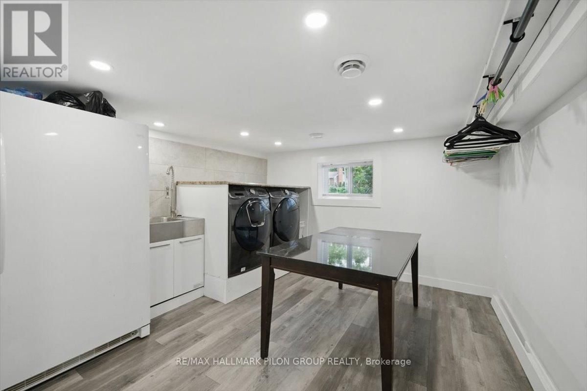 84 EASTPARK DRIVE Image 25