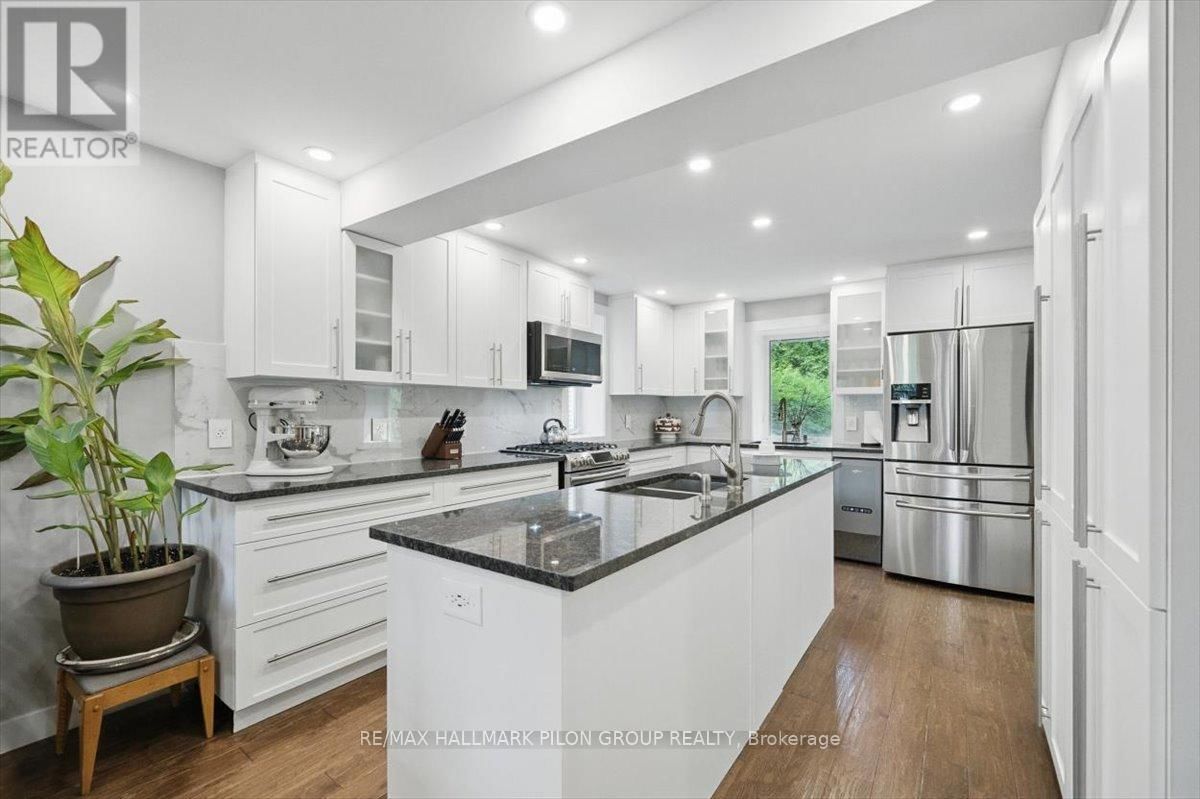 84 EASTPARK DRIVE Image 4