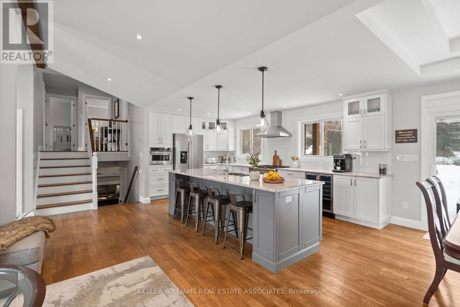 18 MCKIBBON AVENUE Image 13