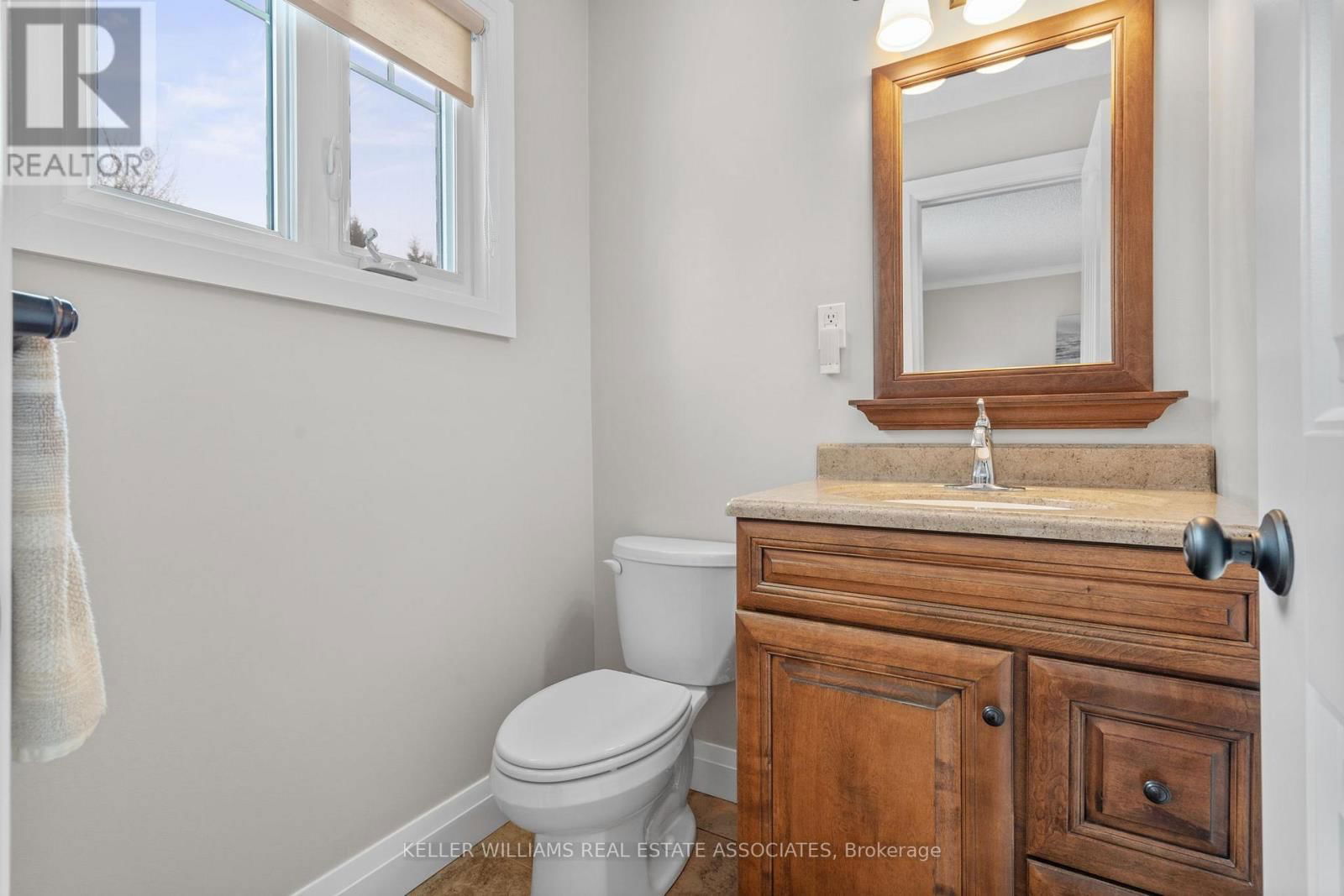 18 MCKIBBON AVENUE Image 17