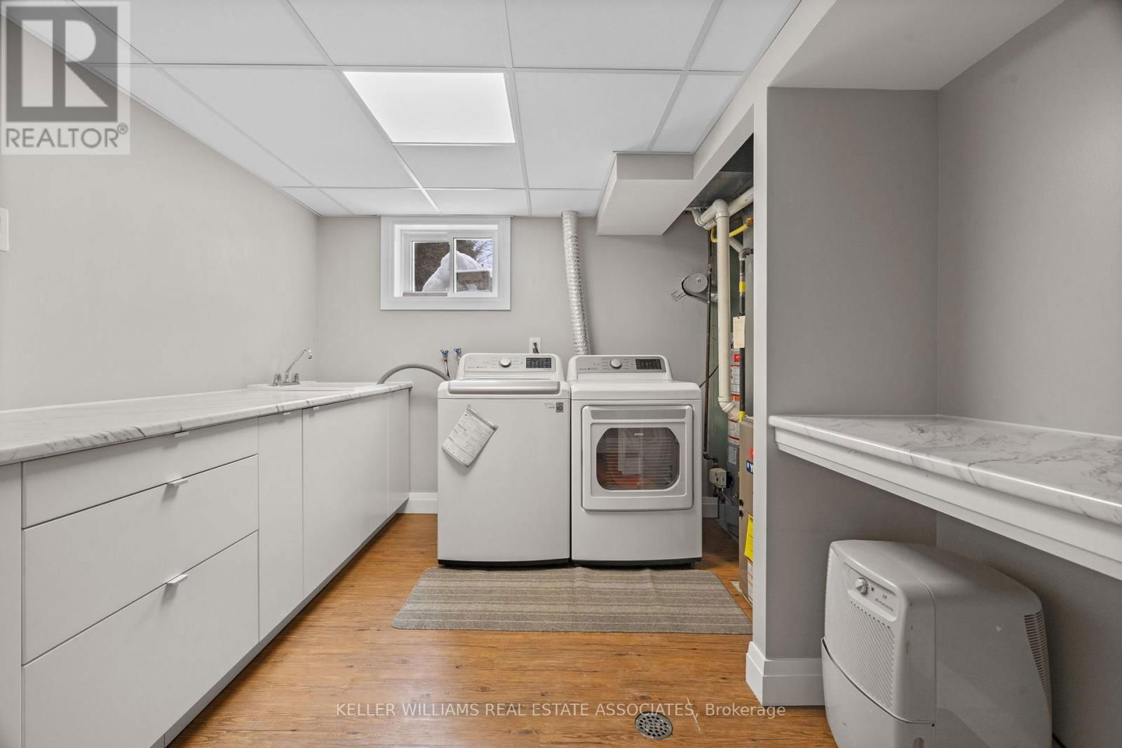 18 MCKIBBON AVENUE Image 21