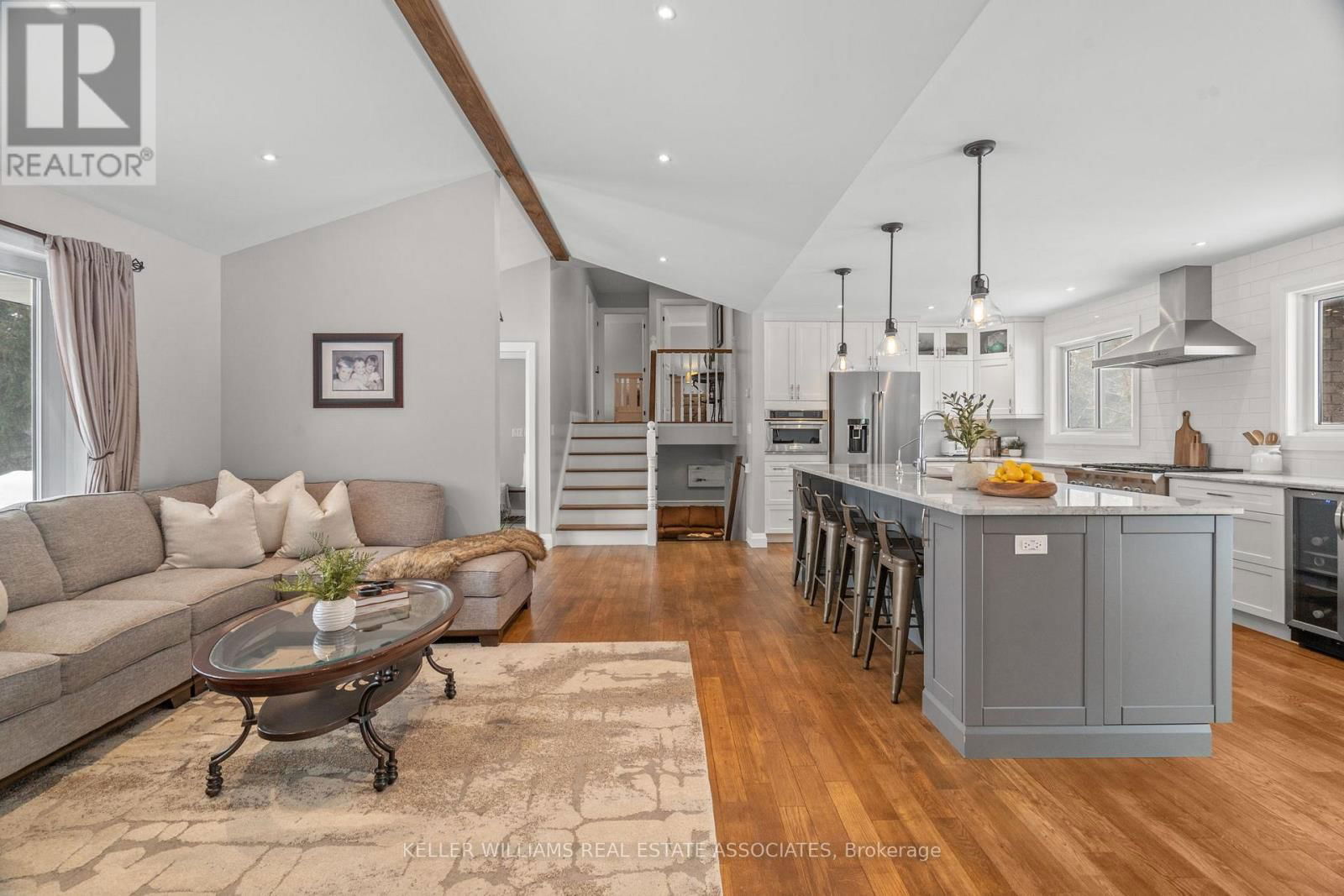 18 MCKIBBON AVENUE Image 7