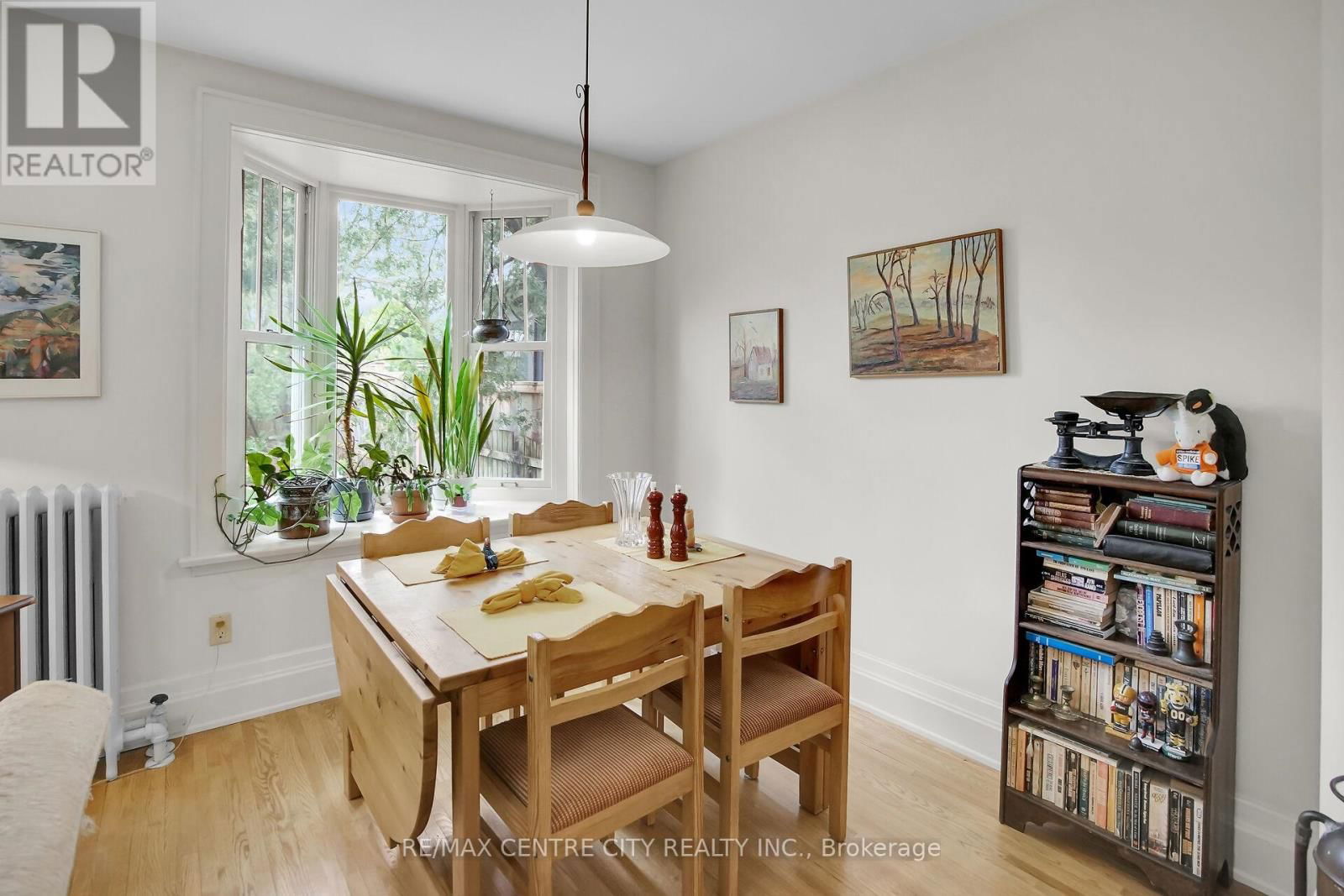 329 VICTORIA STREET Image 17