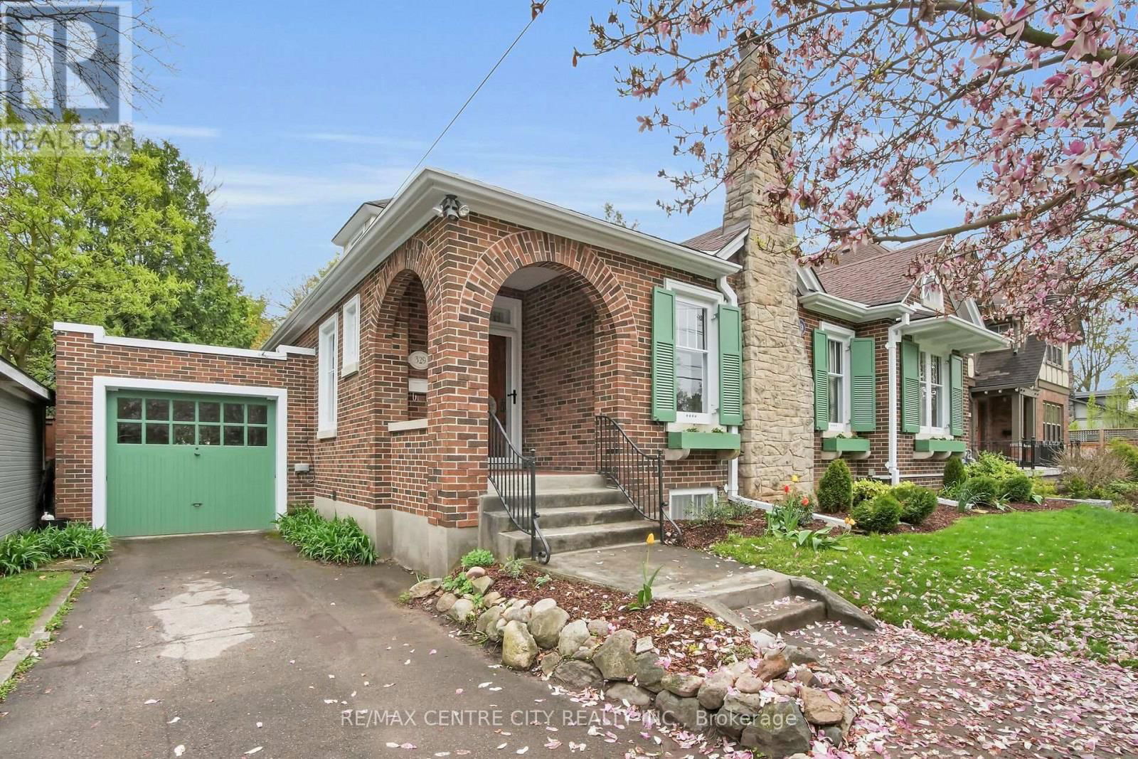 329 VICTORIA STREET Image 3