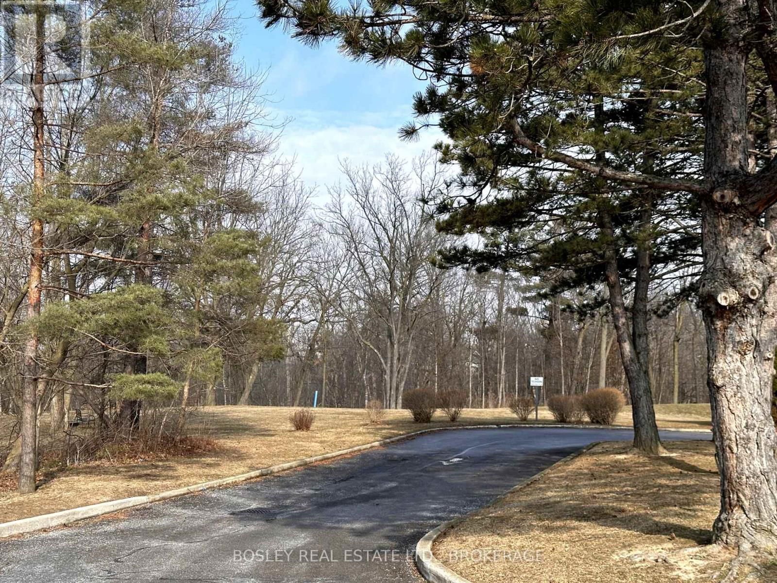 PH2 - 3 TOWERING HEIGHTS BOULEVARD Image 3