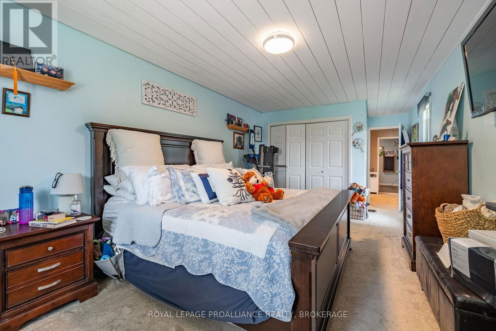 587 DAVIS DRIVE Image 27