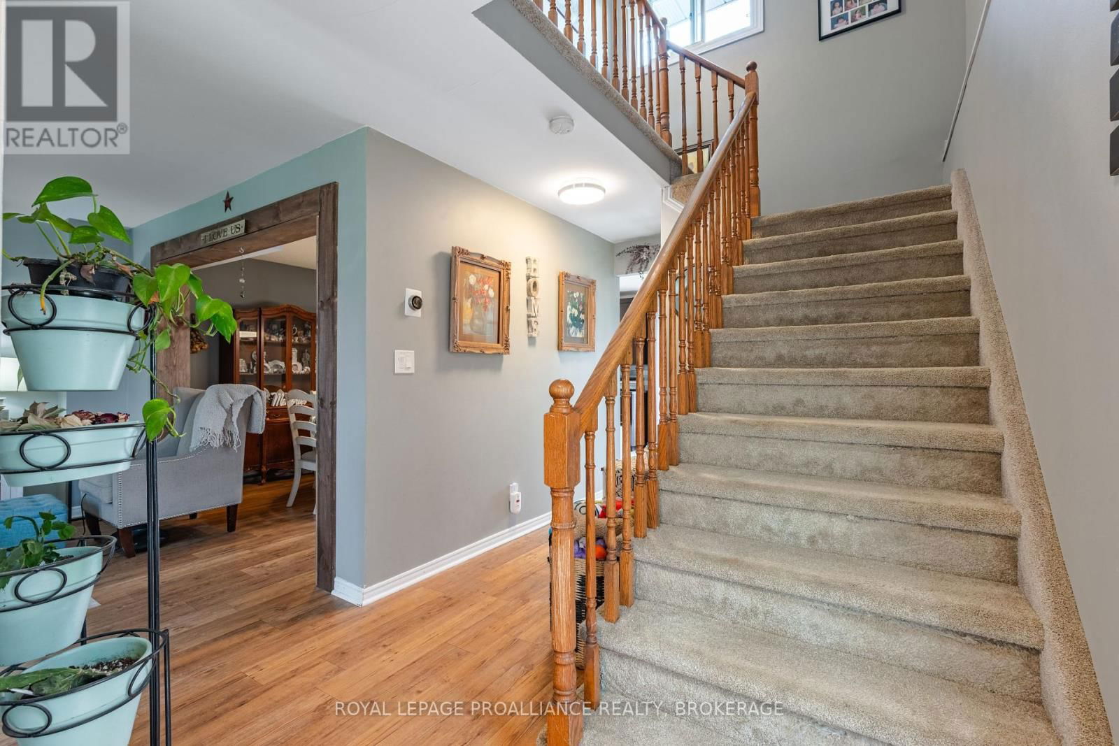 587 DAVIS DRIVE Image 3