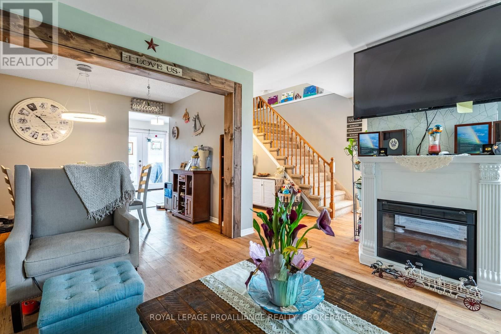587 DAVIS DRIVE Image 7