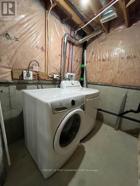 LOWER - 1570 BEAVERBROOK AVENUE Image 13