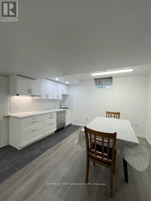LOWER - 1570 BEAVERBROOK AVENUE Image 2