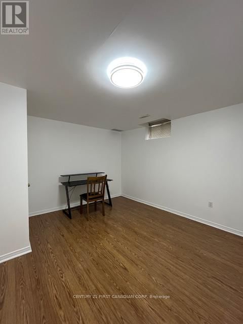 LOWER - 1570 BEAVERBROOK AVENUE Image 6