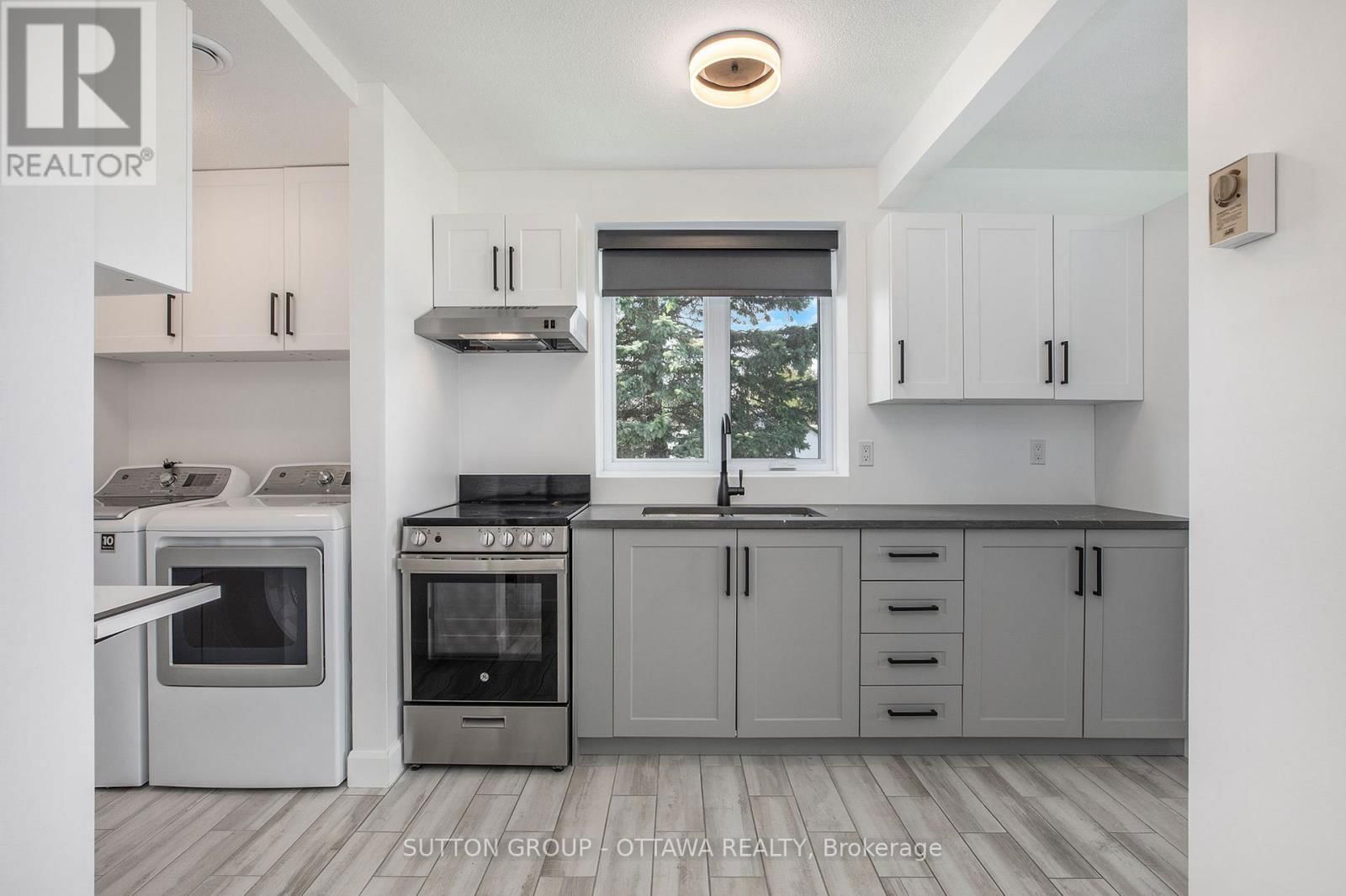 3 - 2461 DUNNING ROAD Image 3