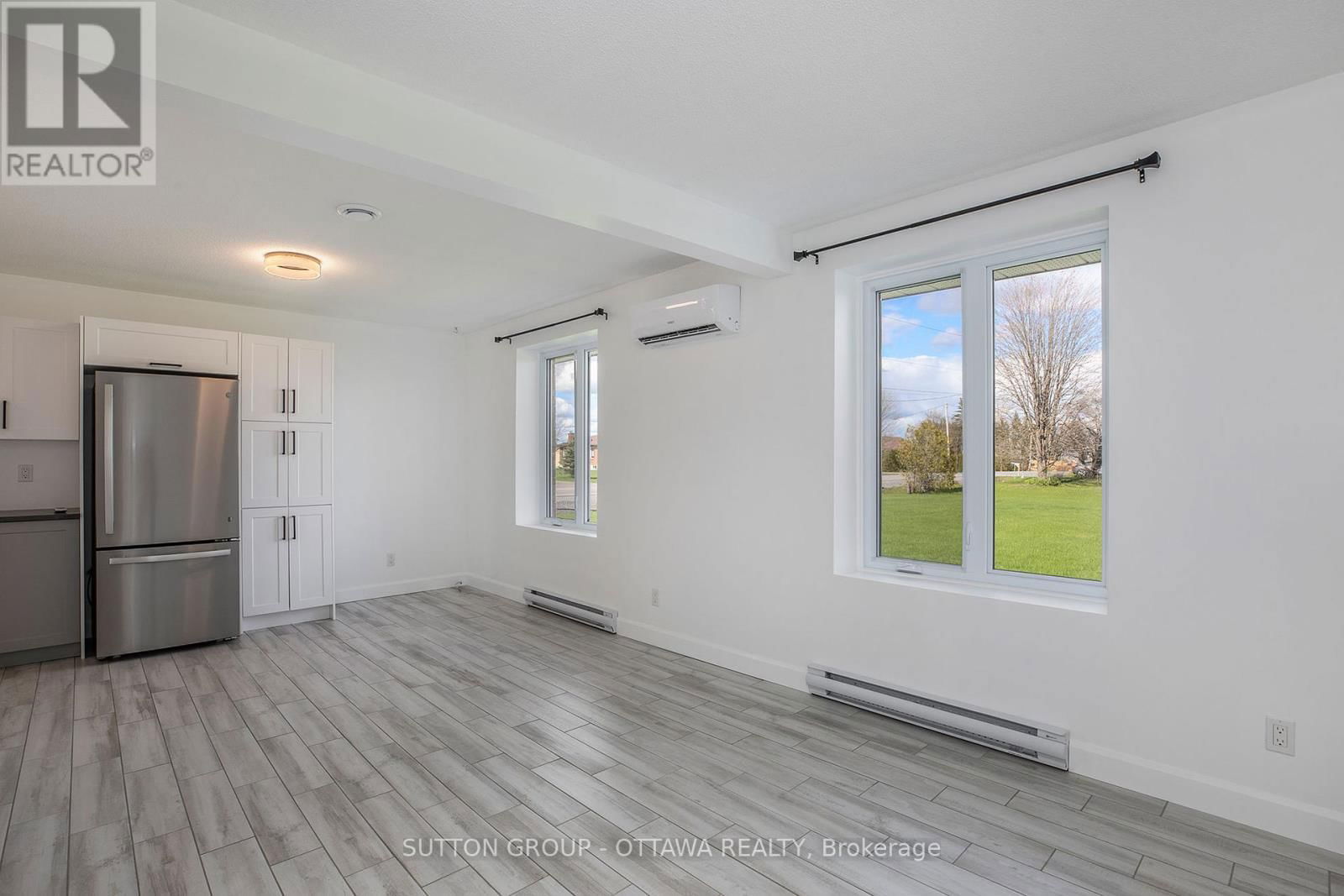 3 - 2461 DUNNING ROAD Image 4