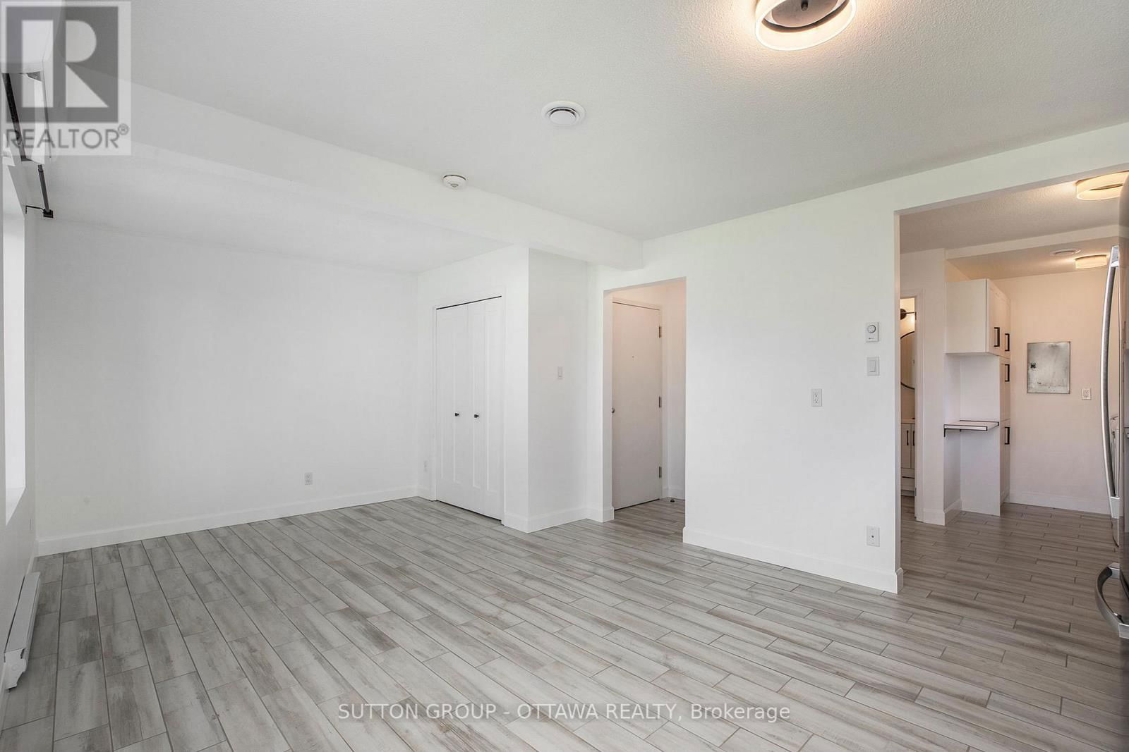3 - 2461 DUNNING ROAD Image 7