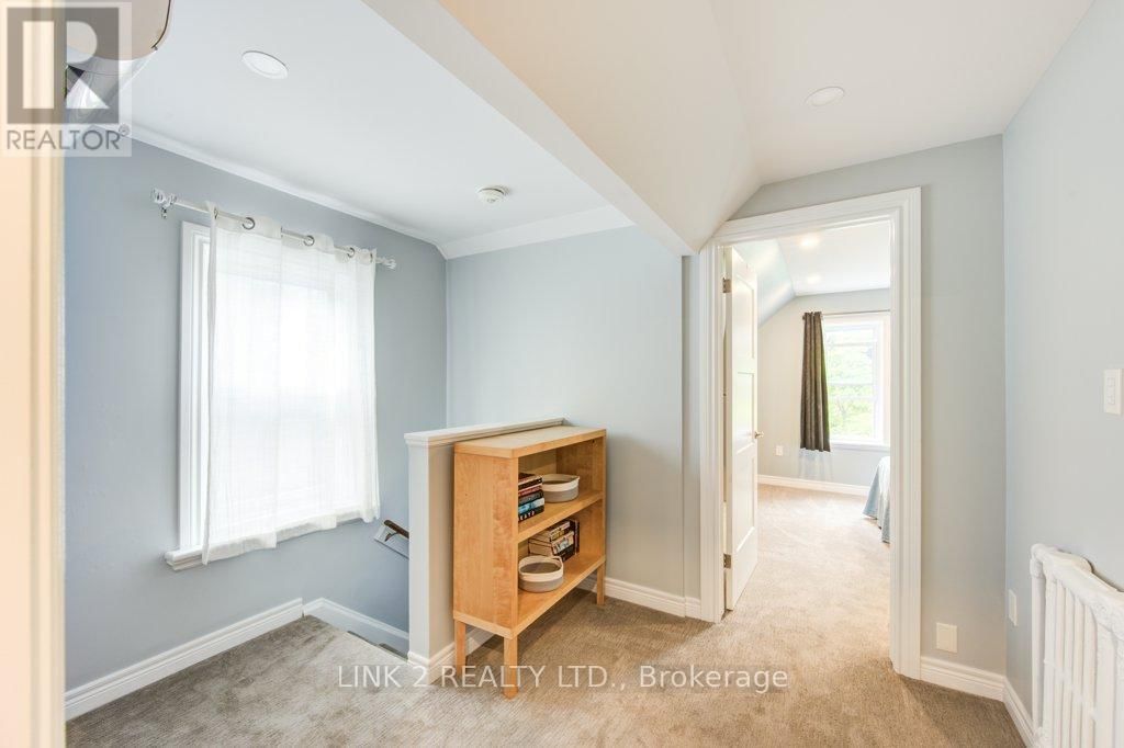 555 ST JAMES STREET Image 14
