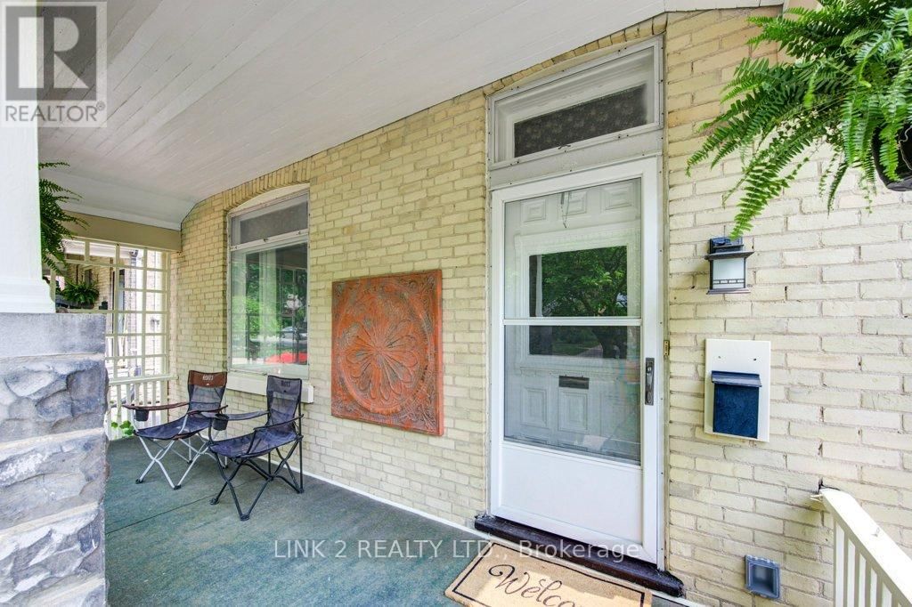 555 ST JAMES STREET Image 2