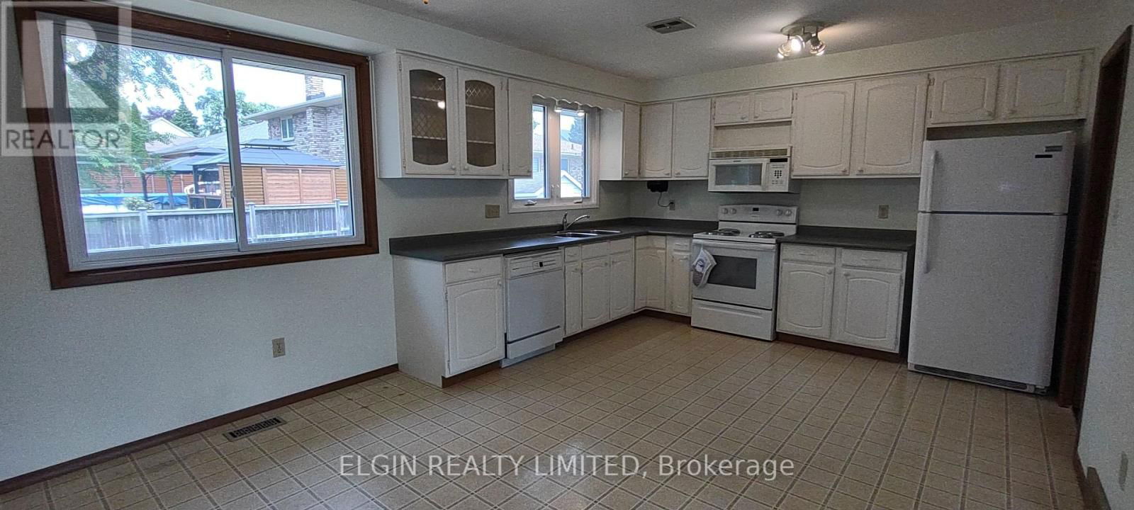 3 MARY BUCKE STREET Image 6