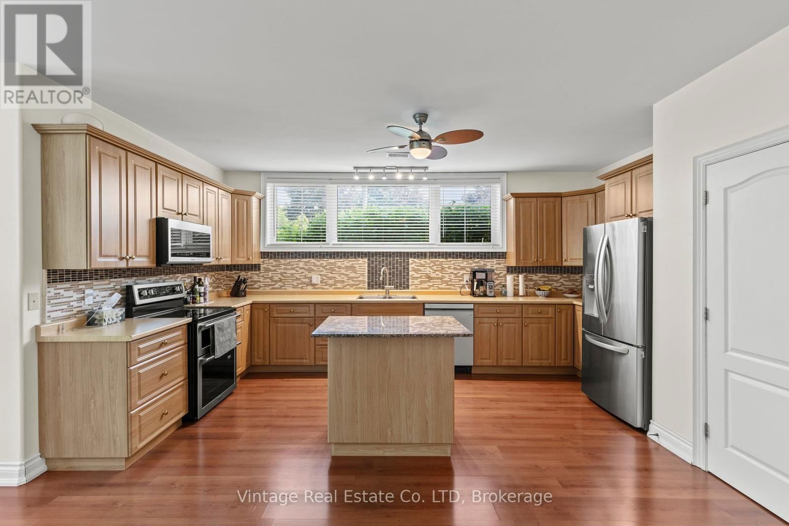 3689 CARDINAL DRIVE Image 28