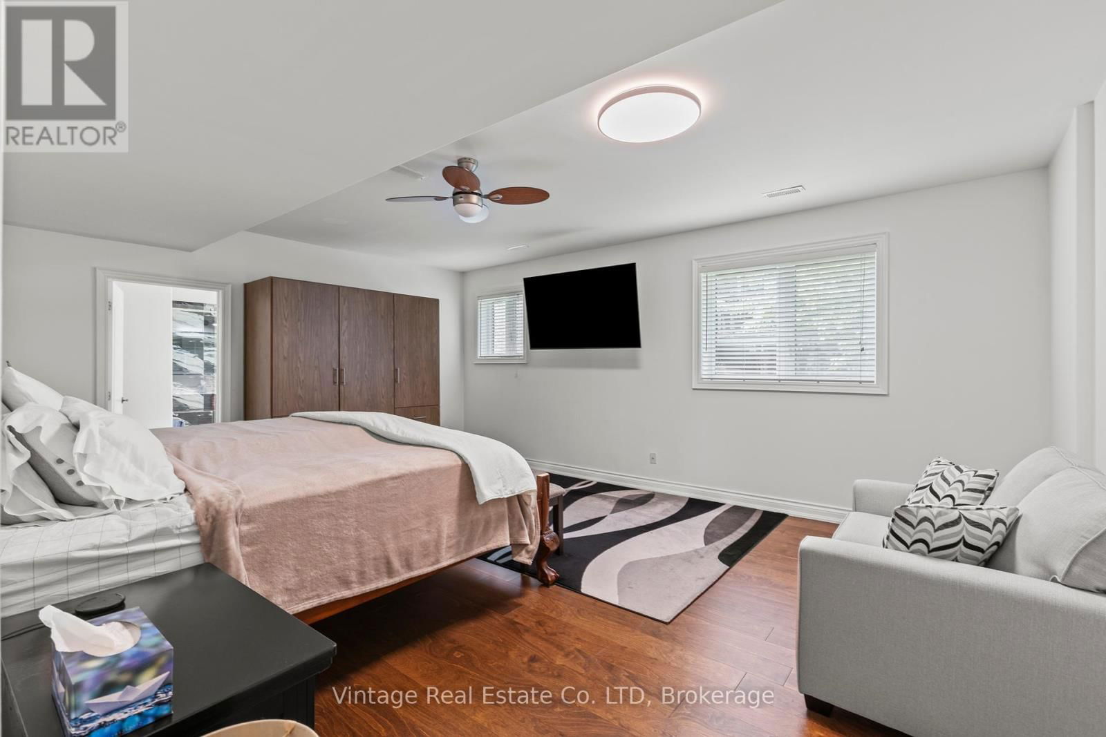 3689 CARDINAL DRIVE Image 34