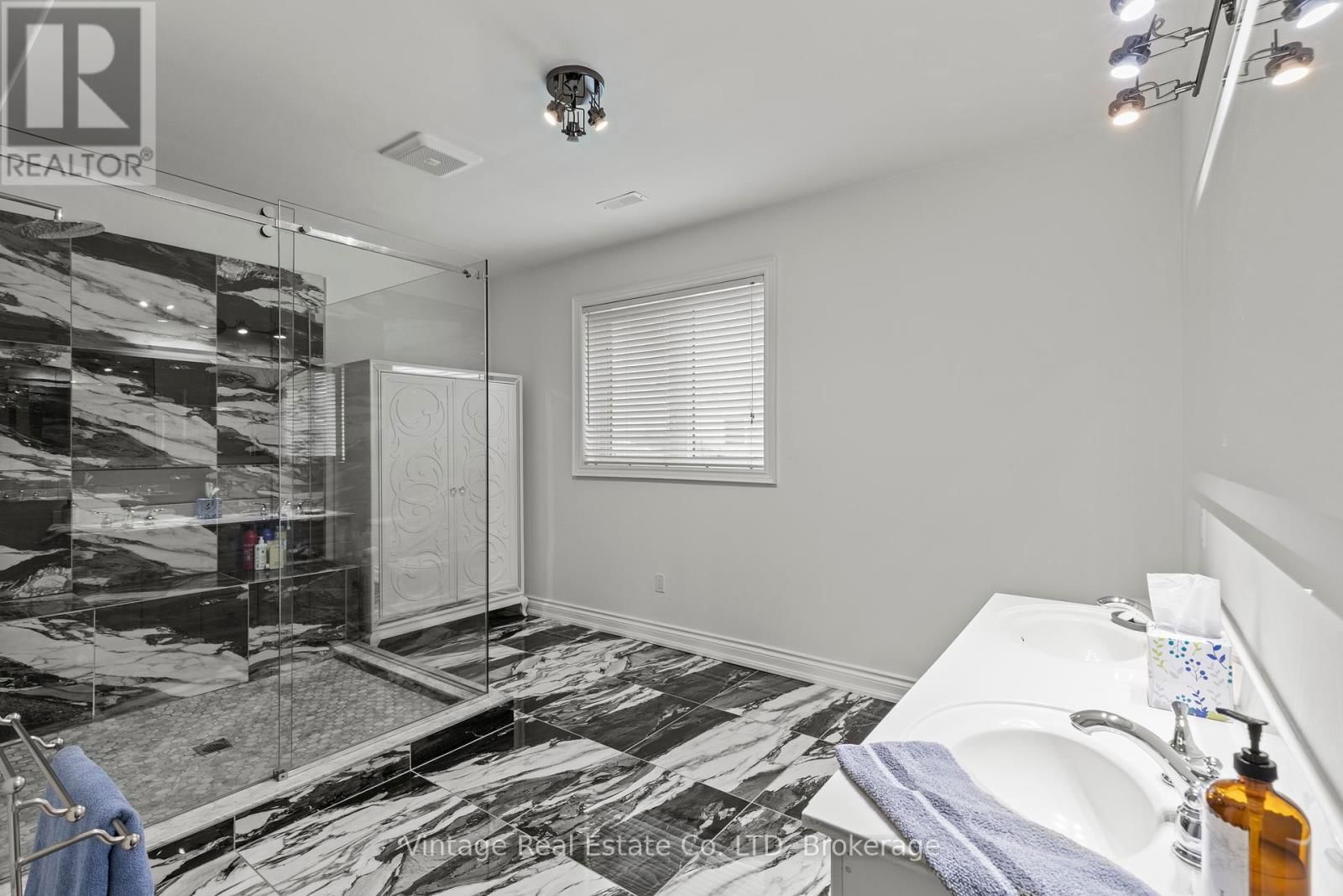 3689 CARDINAL DRIVE Image 35