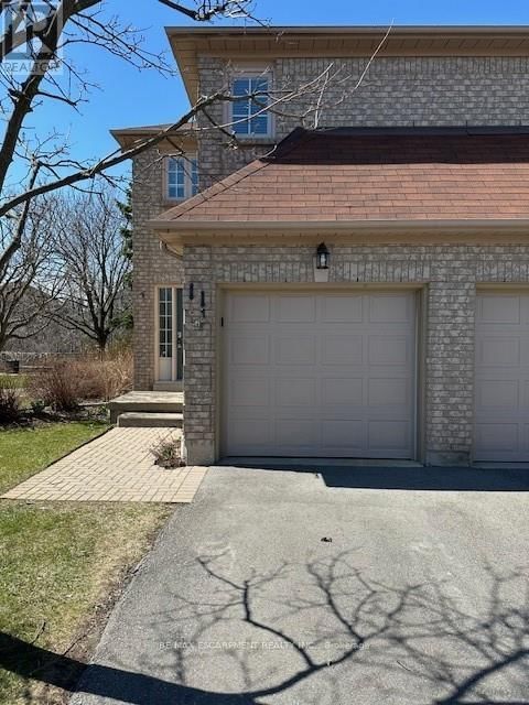 11 - 75 RYANS WAY Image 1