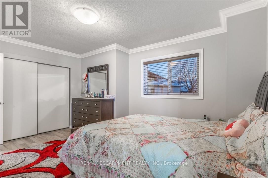 11 - 75 RYANS WAY Image 15