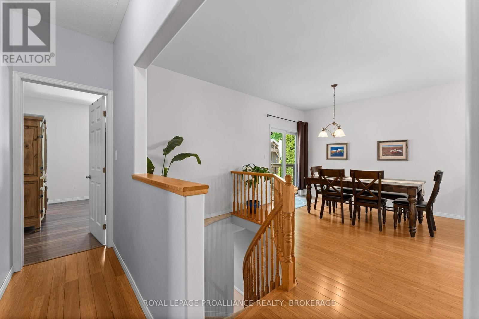 138 DALGLEISH AVENUE Image 17