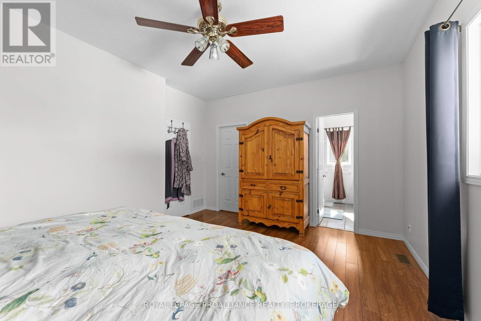 138 DALGLEISH AVENUE Image 19