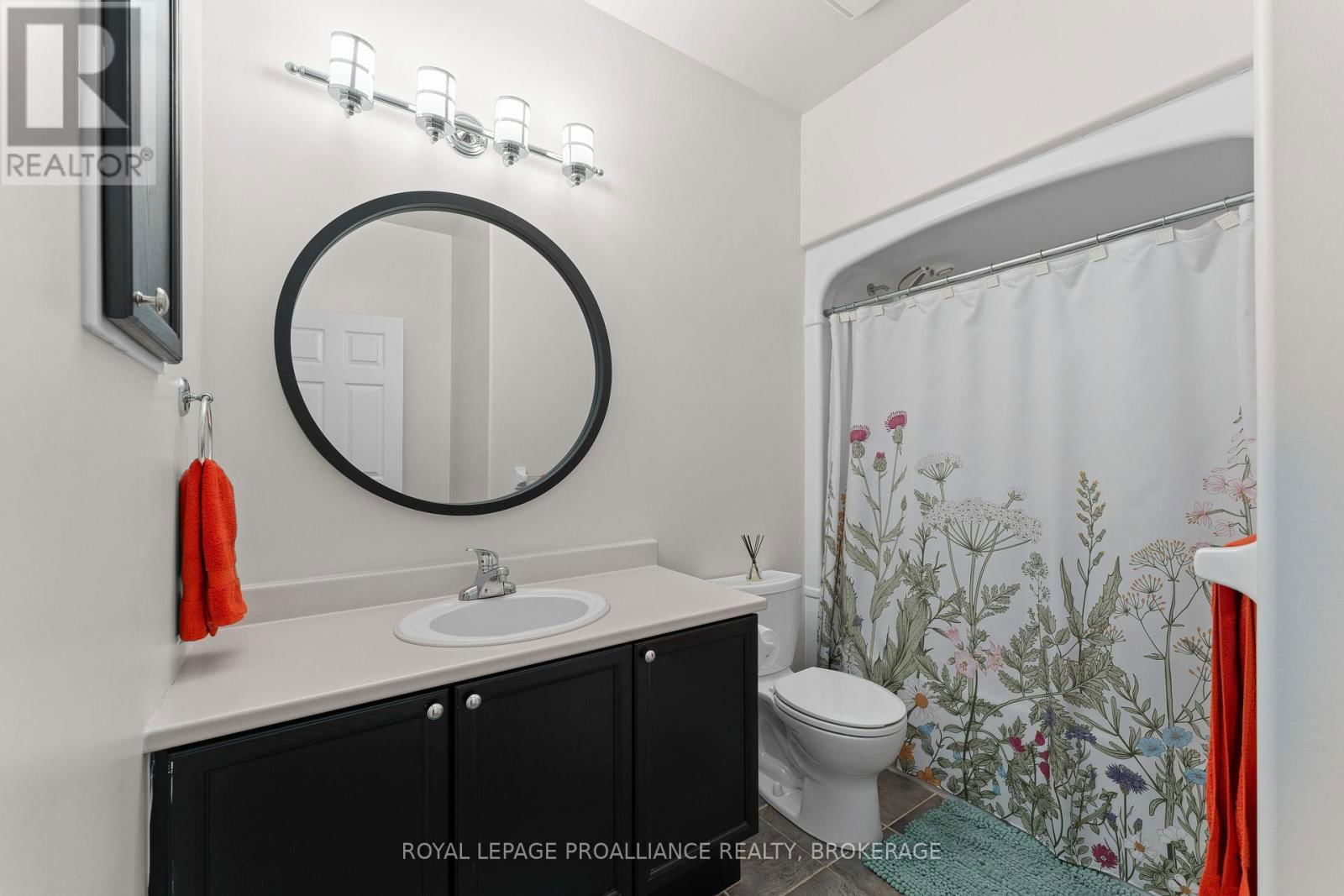 138 DALGLEISH AVENUE Image 27