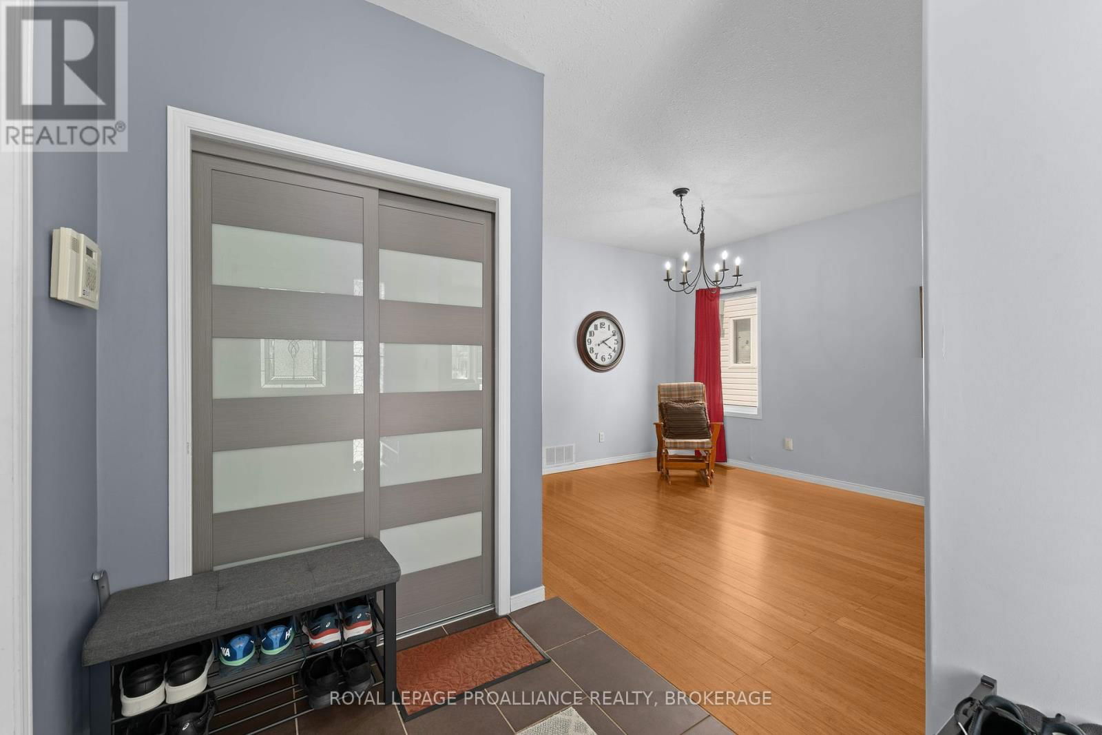 138 DALGLEISH AVENUE Image 4
