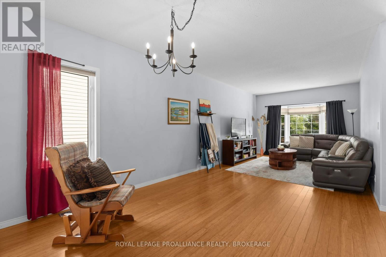 138 DALGLEISH AVENUE Image 5