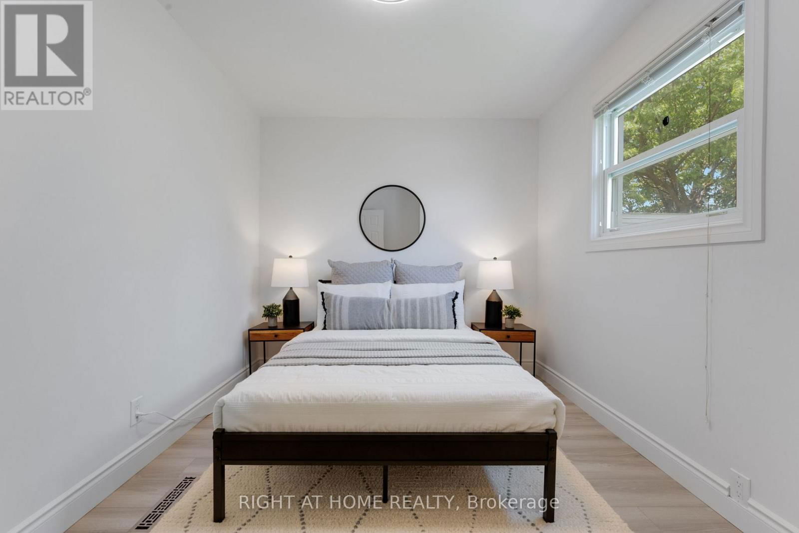 38 KINSEY STREET Image 11