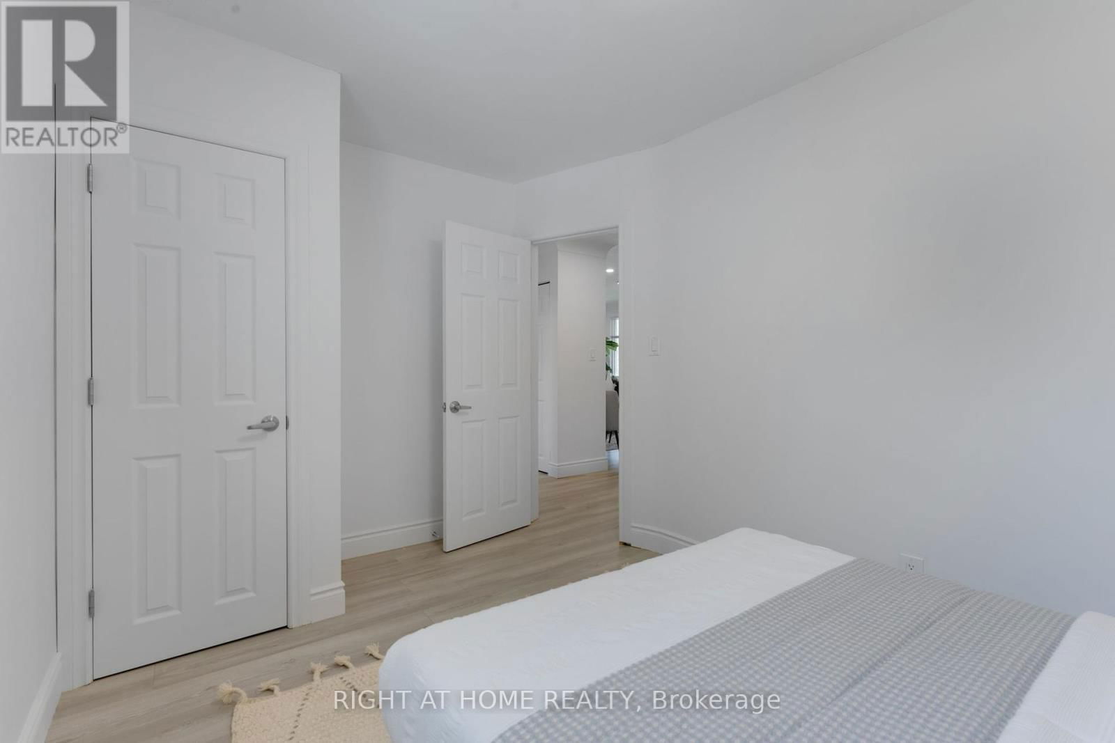 38 KINSEY STREET Image 12