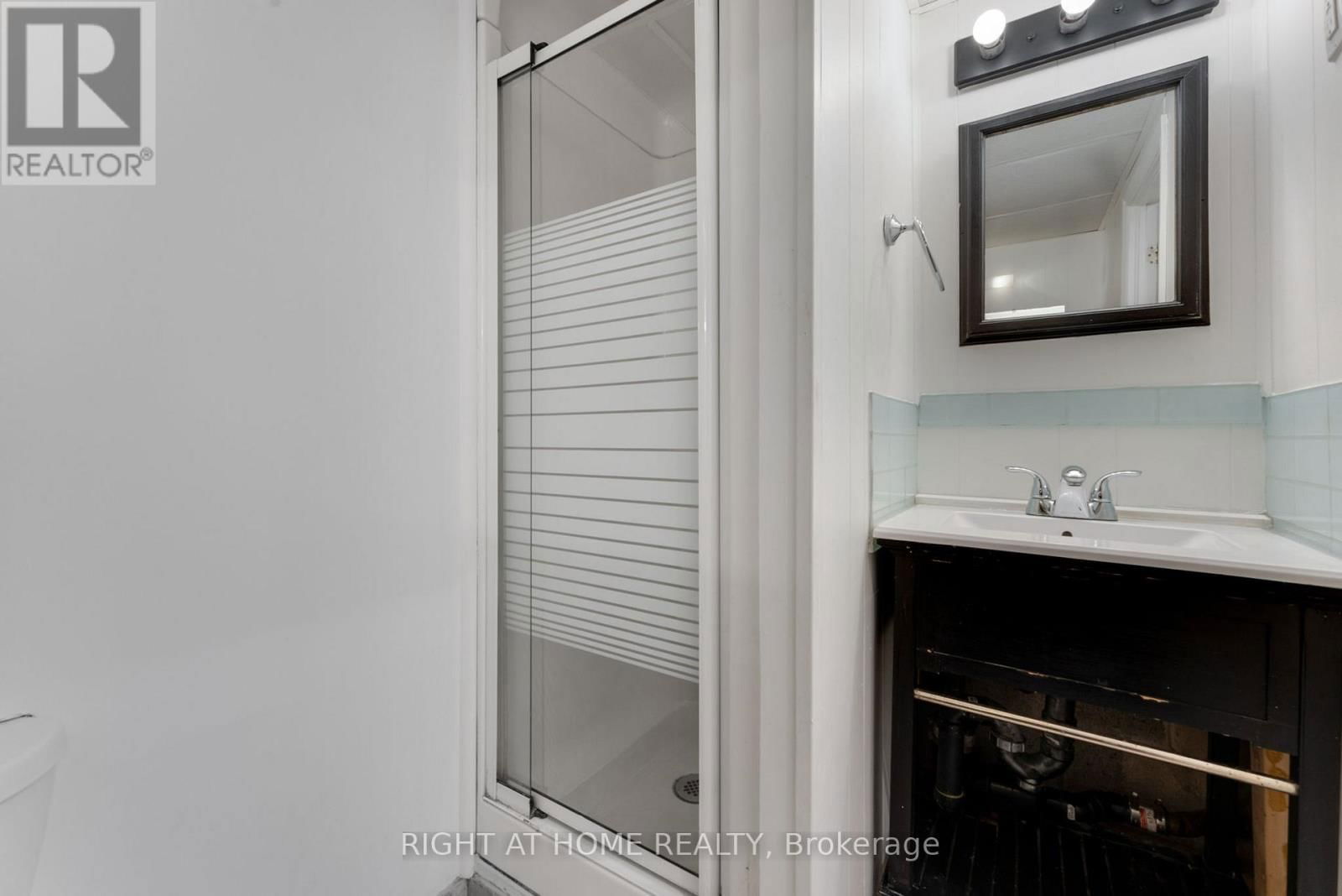 38 KINSEY STREET Image 23