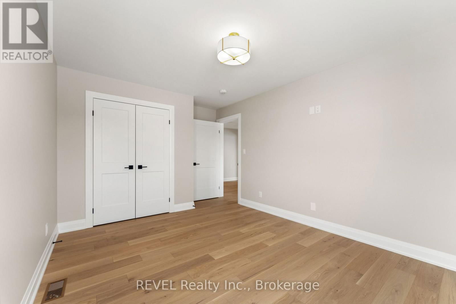 1 ELVIRA WAY Image 37