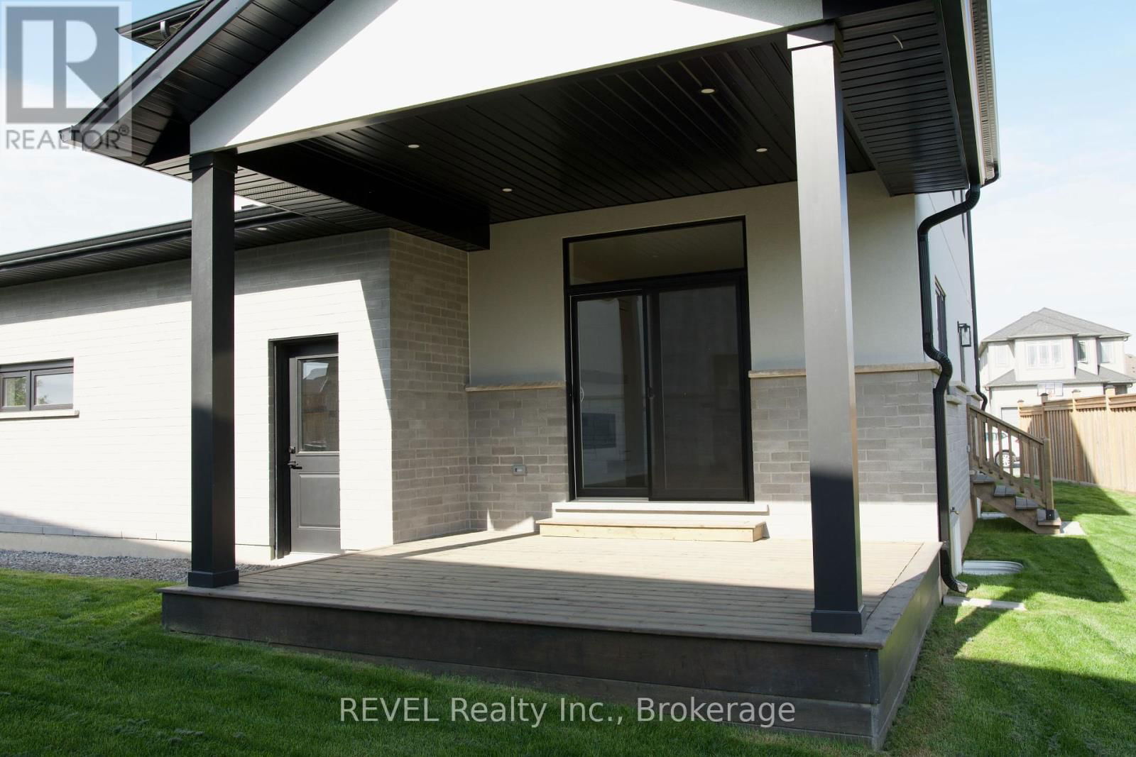 1 ELVIRA WAY Image 7