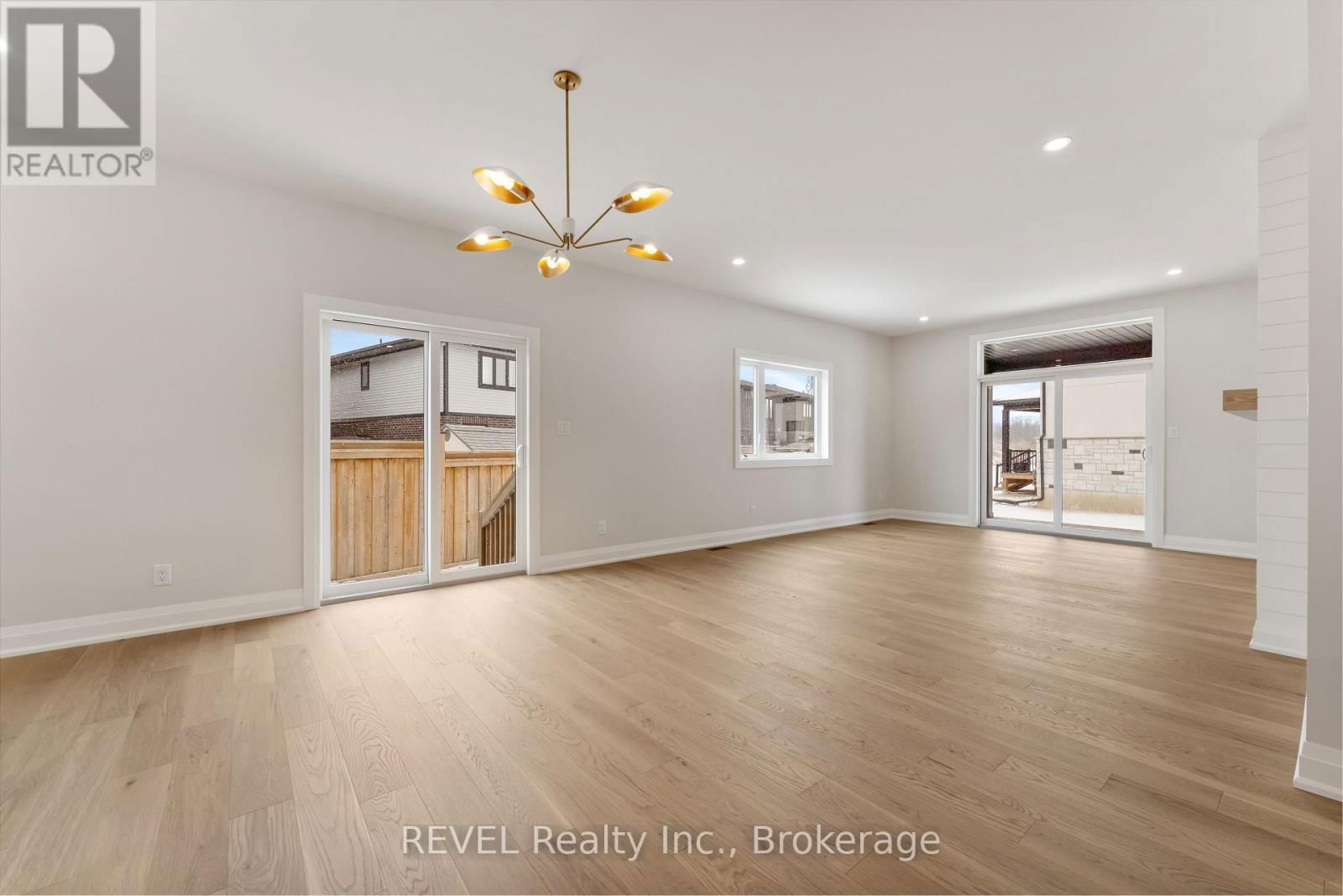 1 ELVIRA WAY Image 9
