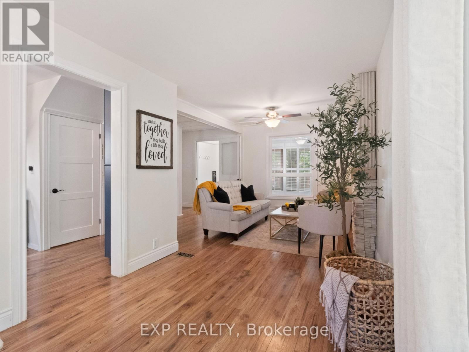 4 WILEY STREET Image 11