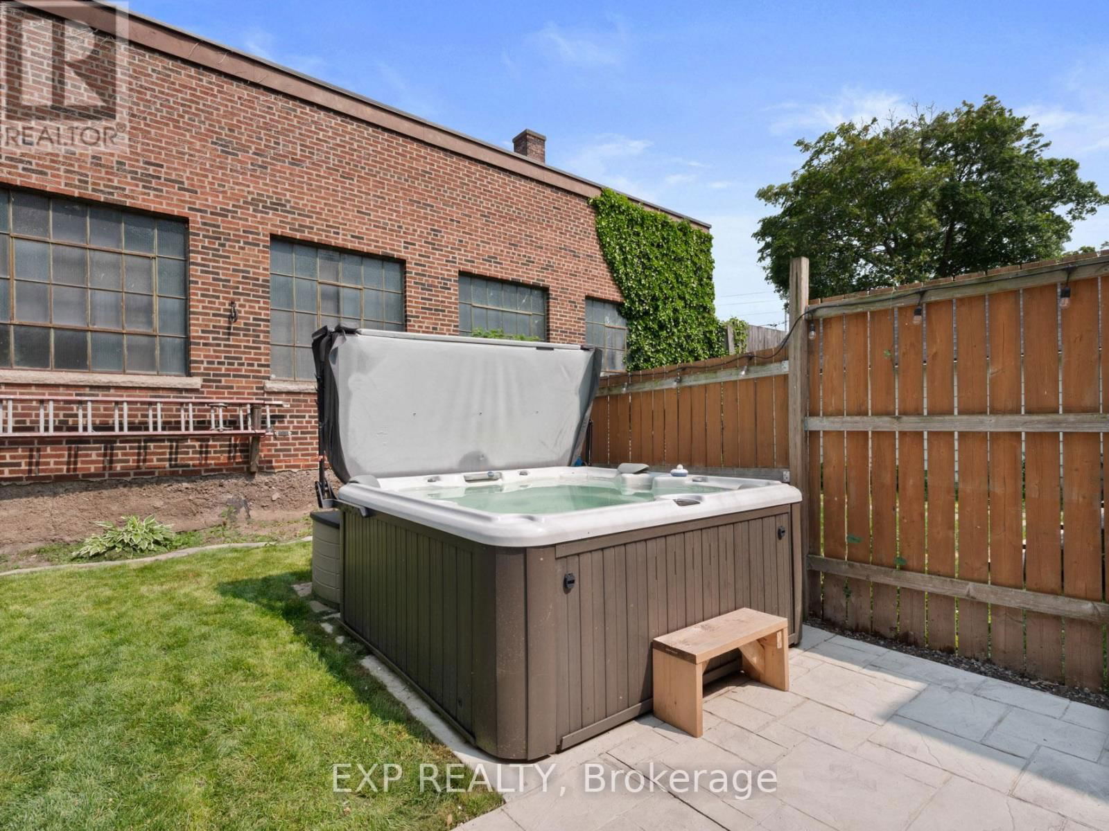 4 WILEY STREET Image 26