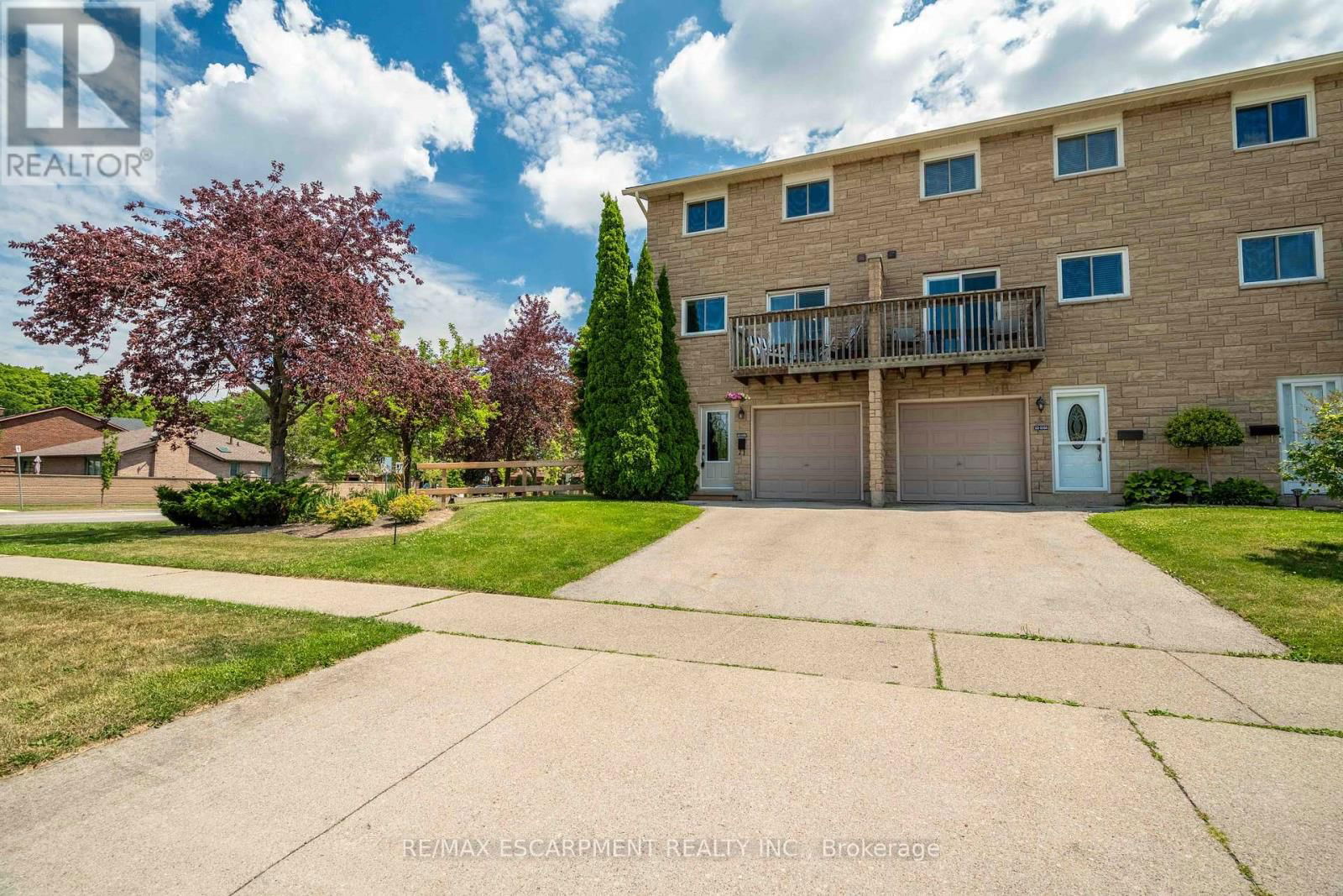 13 - 1155 PARAMOUNT DRIVE Image 3