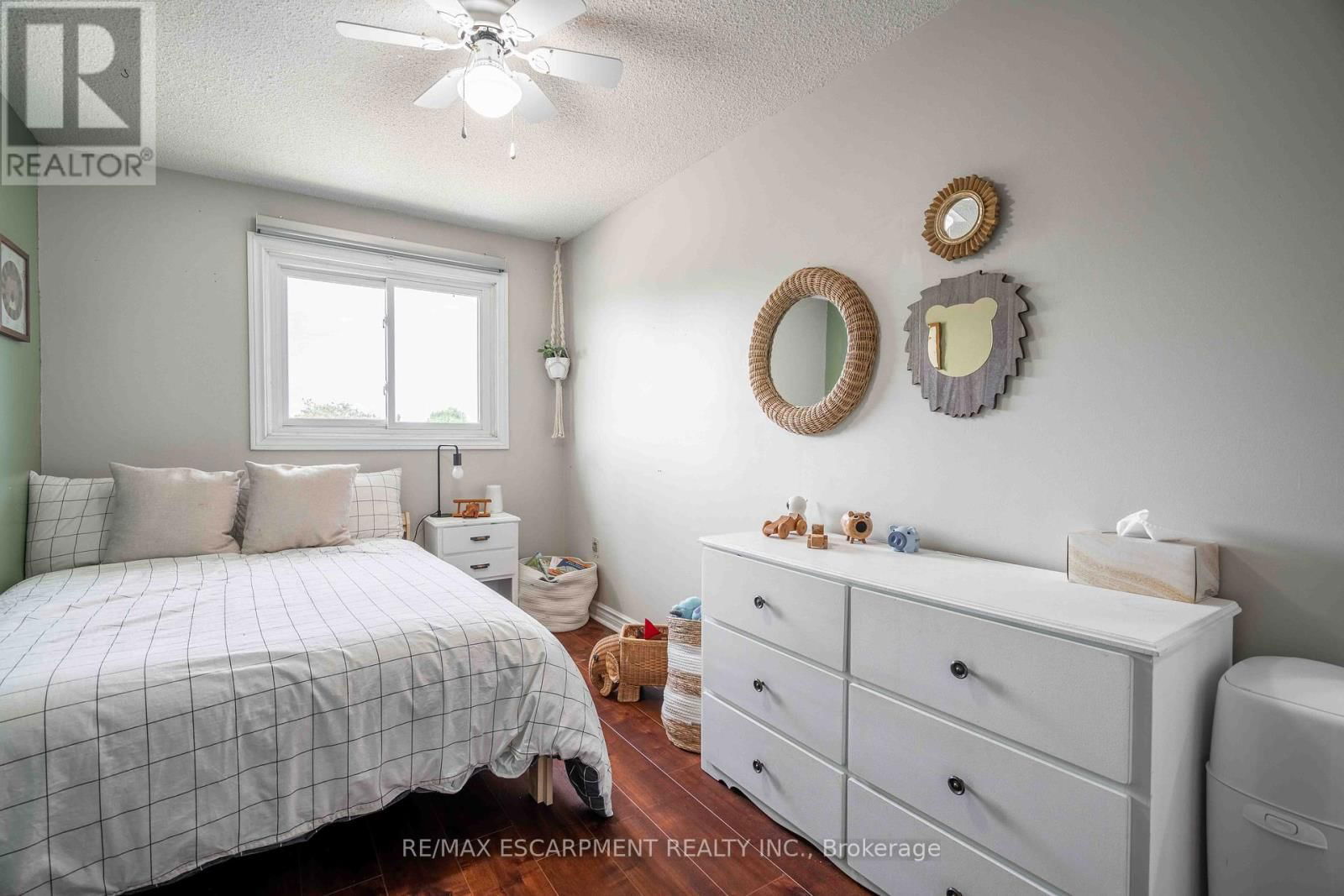 13 - 1155 PARAMOUNT DRIVE Image 38