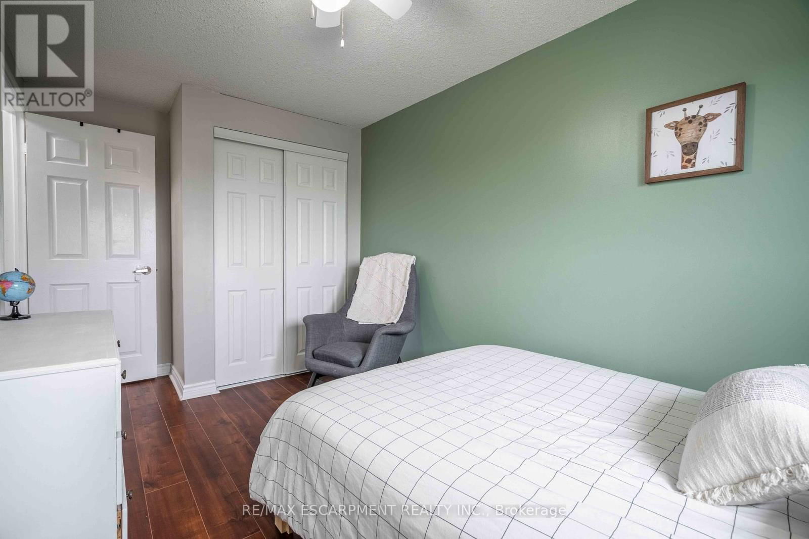 13 - 1155 PARAMOUNT DRIVE Image 39