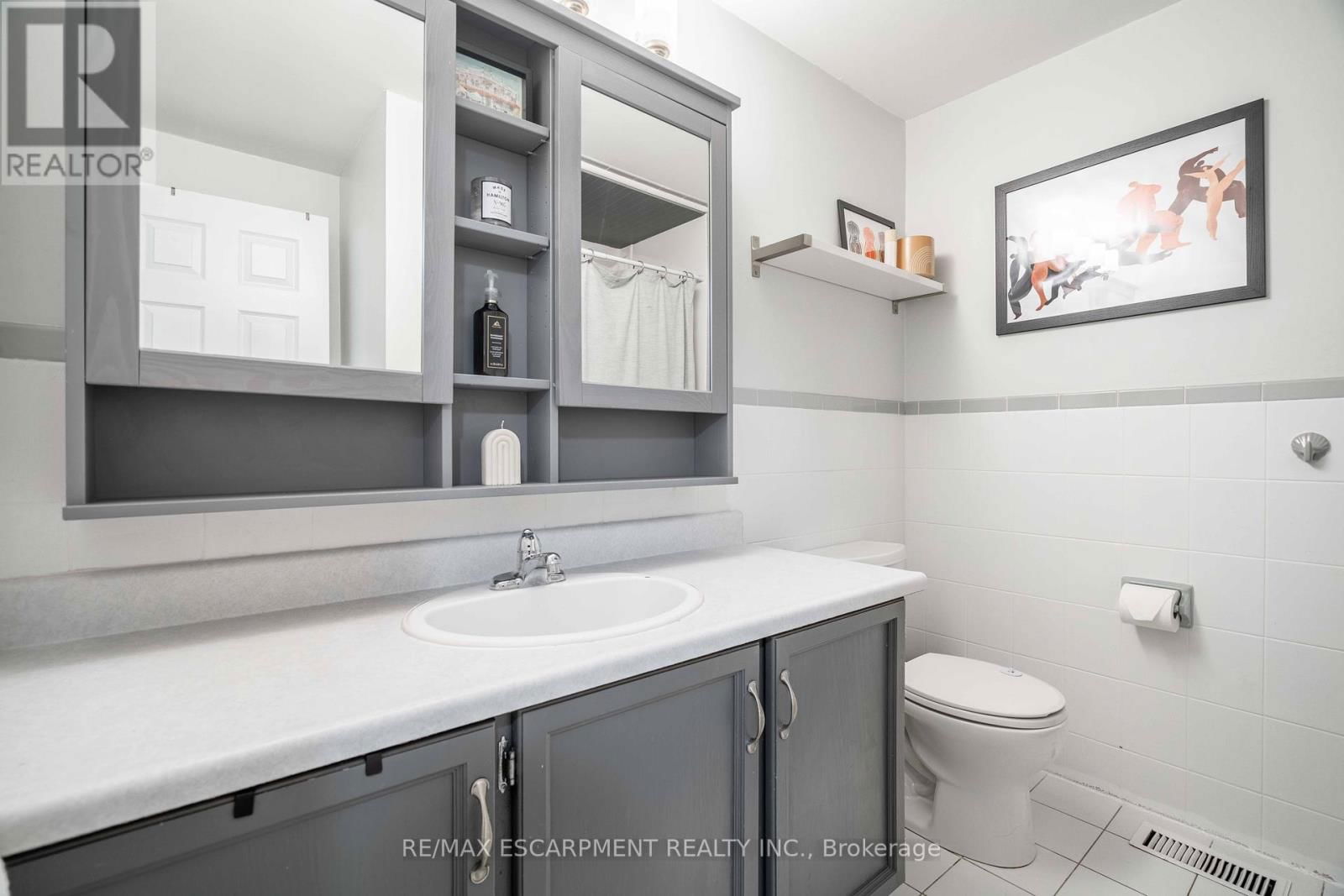 13 - 1155 PARAMOUNT DRIVE Image 40