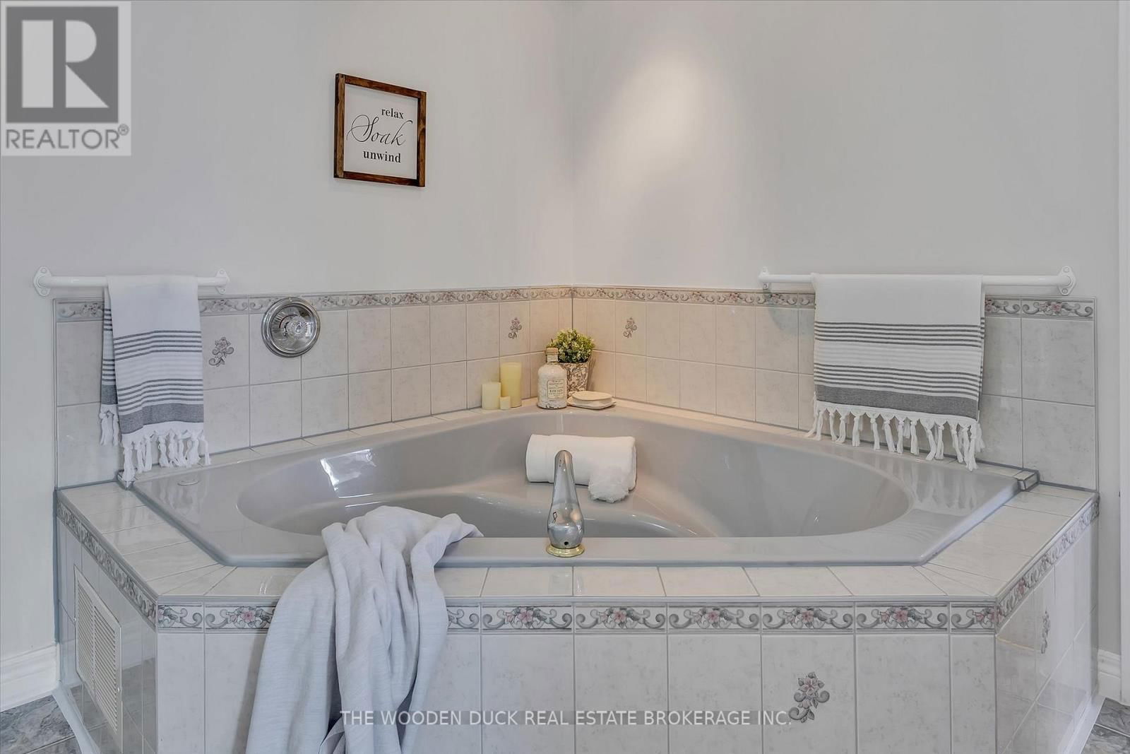 143 N LANG ROAD Image 23