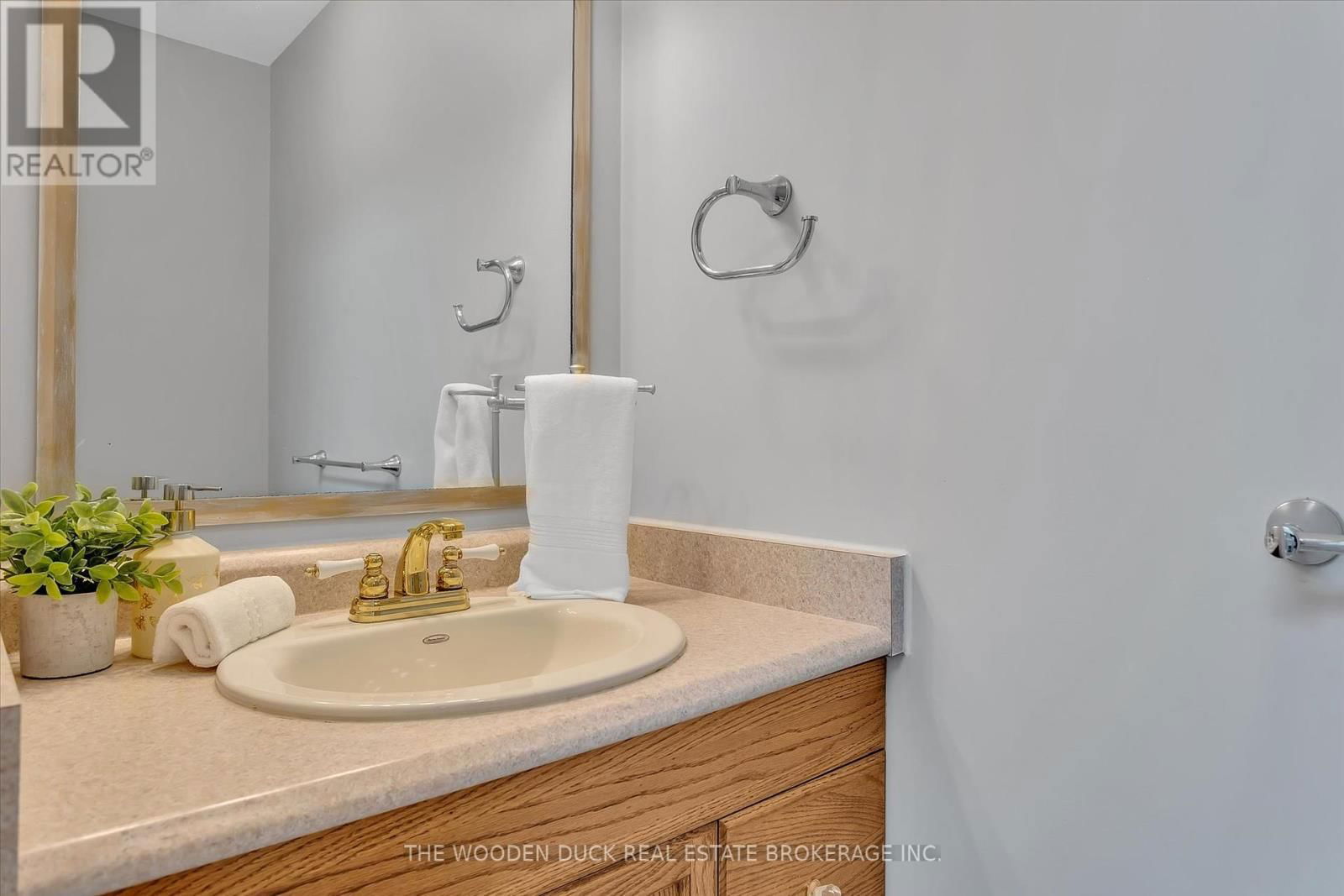 143 N LANG ROAD Image 31