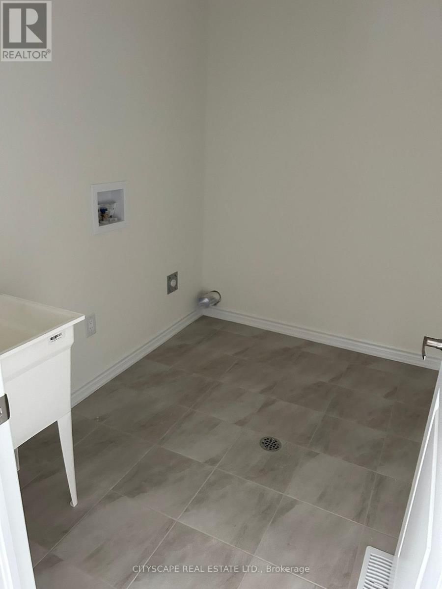 20 HILLCROFT WAY Image 6