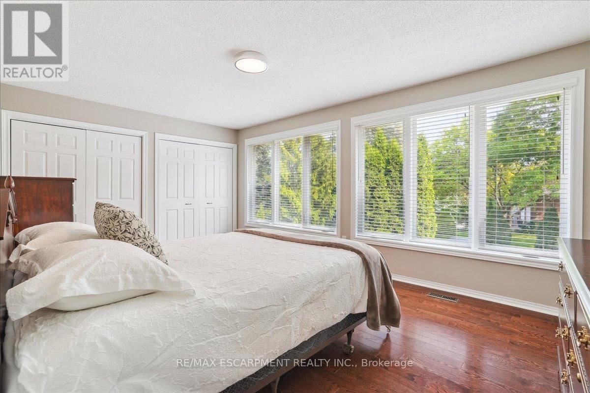 208 MOHAWK ROAD Image 21