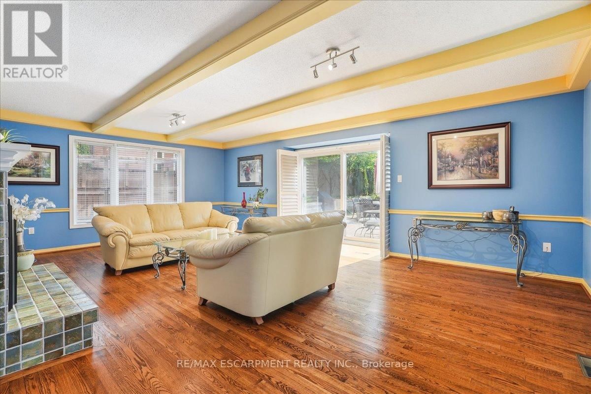 208 MOHAWK ROAD Image 6