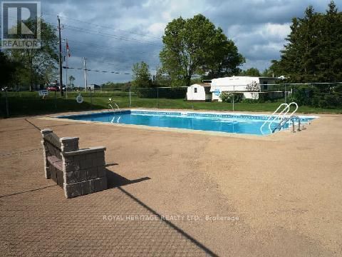 39 CIRCLE DRIVE Image 16
